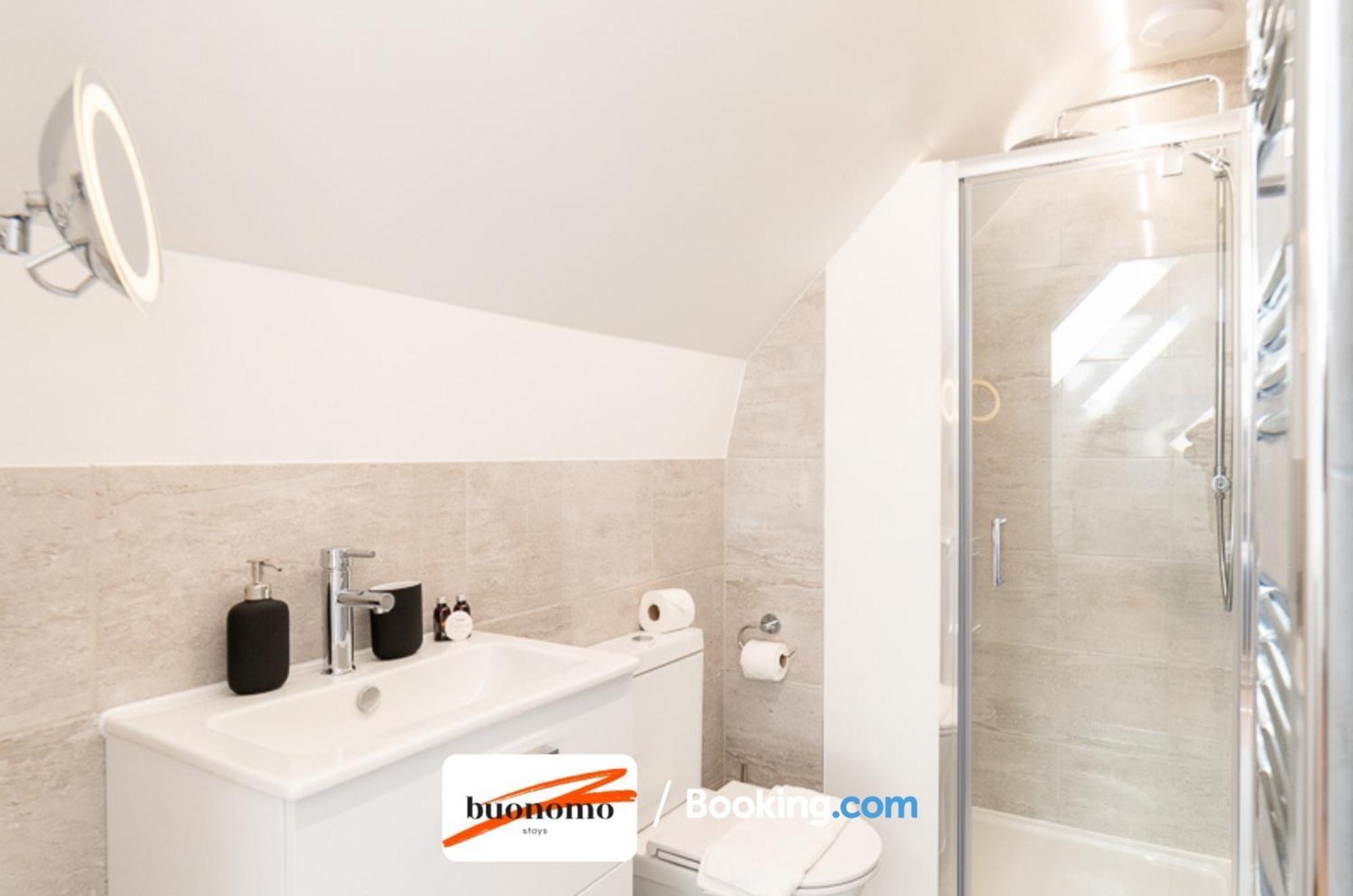 Two Bedroom Apartment At Buonomo Stays Short Lets & Serviced Accommodation London Luaran gambar